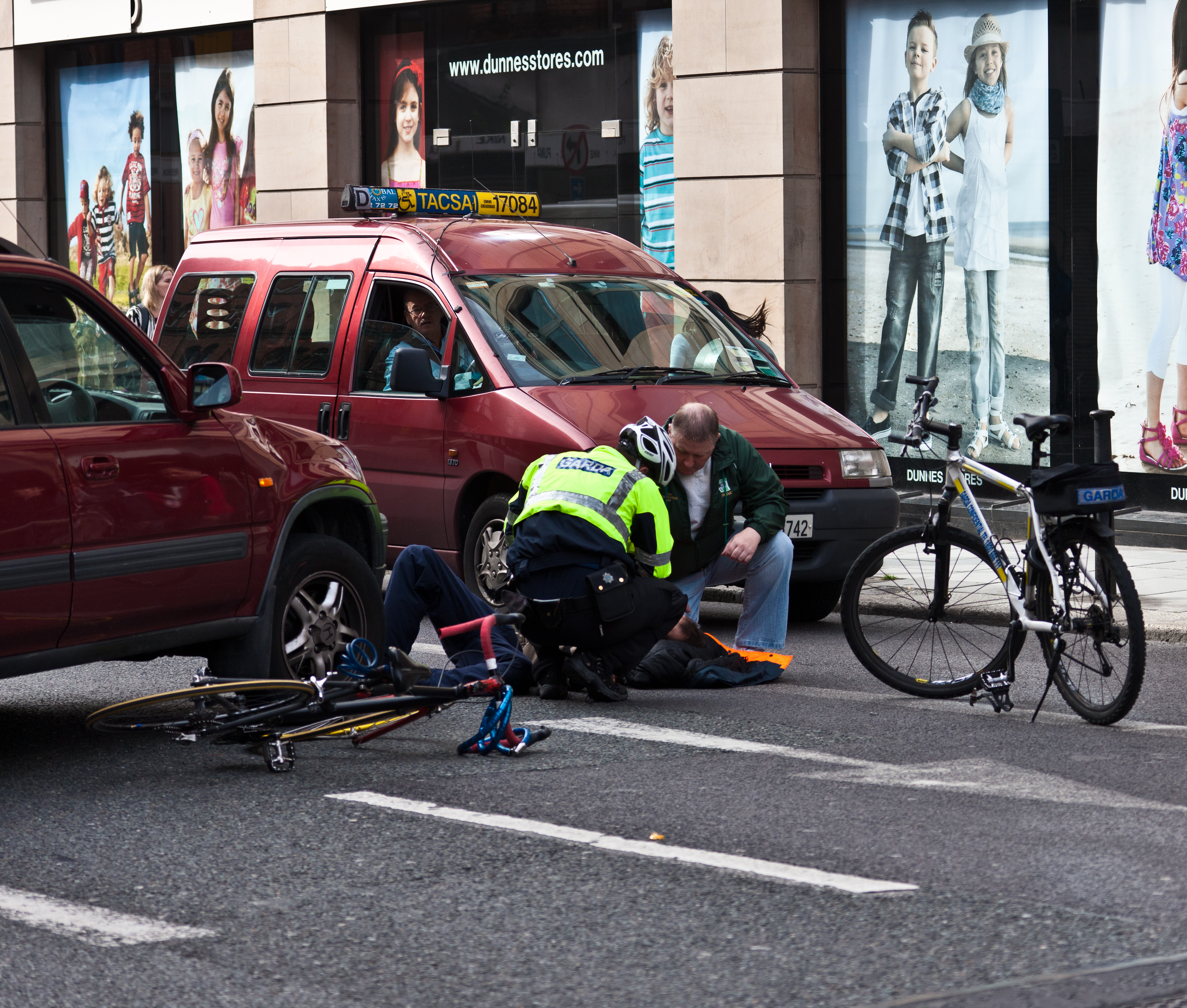 Drivers&rsquo; &ldquo;failure to observe&rdquo; linked to 38% of collisions where people cycling seriously injured